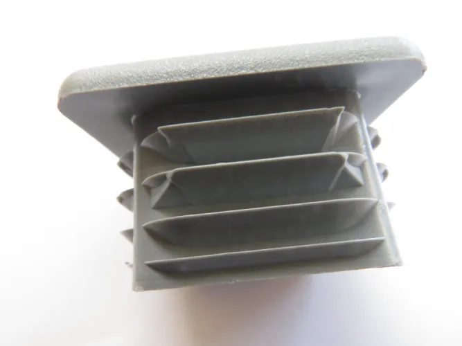 Billede af Plastprop til firkantrør 50x50, 2,6-5,0 mm - Grå